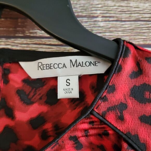 Rebecca Malone long sleeve blouse Women's small animal print - red/black NWT - Picture 3 of 6